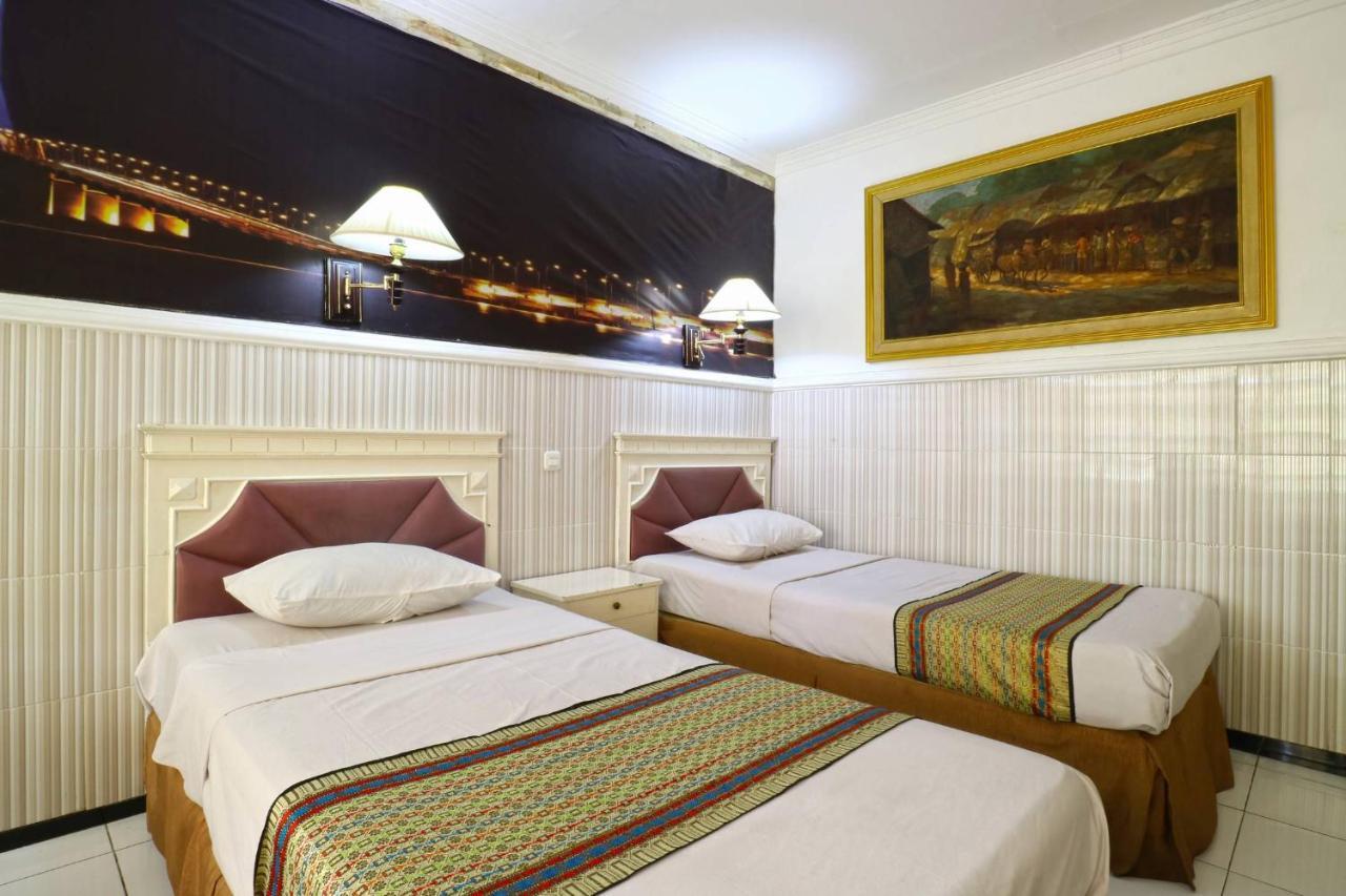 Hotel Tanjung Surabaya Ngoại thất bức ảnh