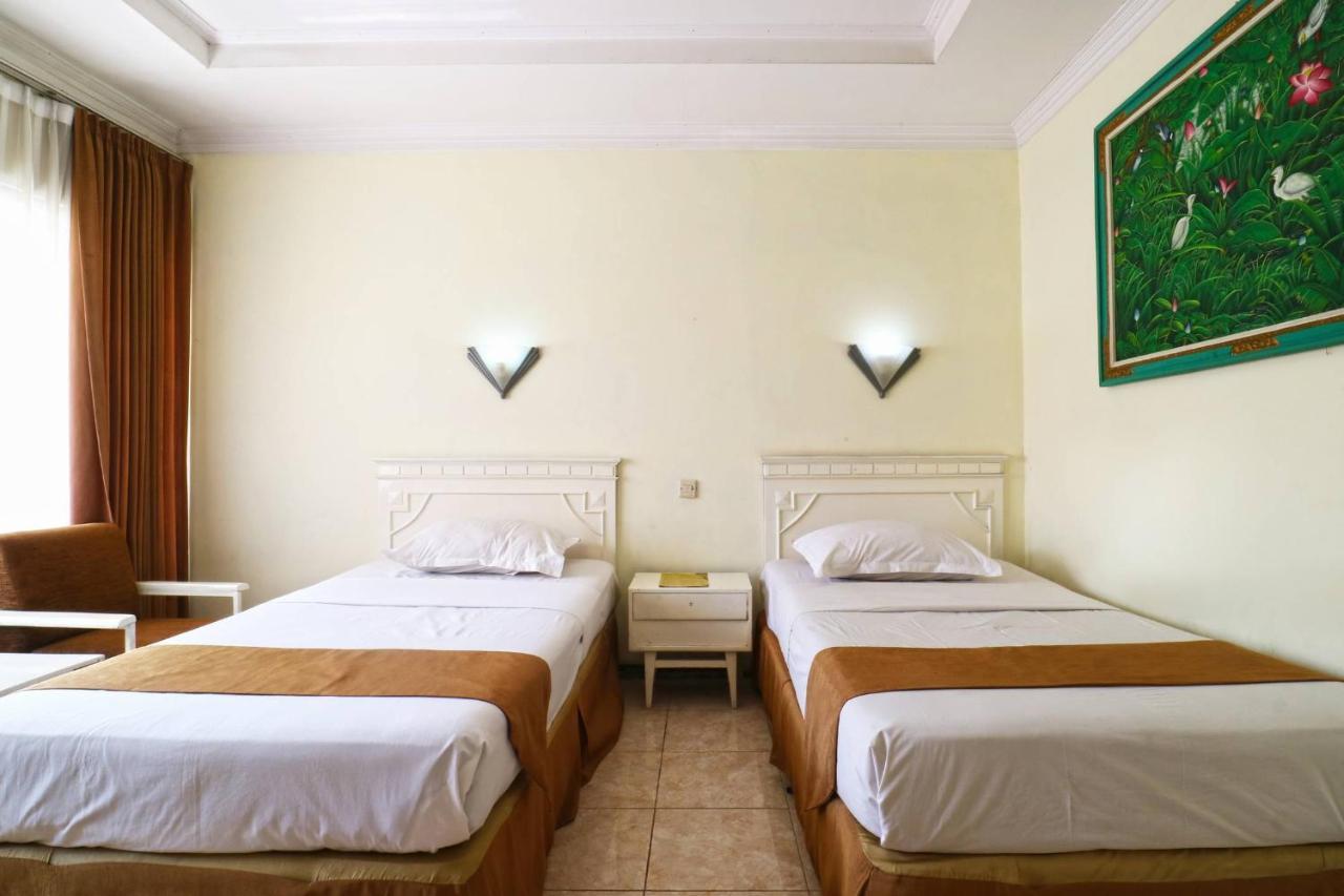 Hotel Tanjung Surabaya Ngoại thất bức ảnh